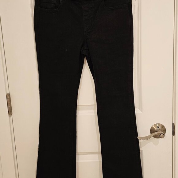 Gap 3 Pairs of Jeans - Picture 16 of 16